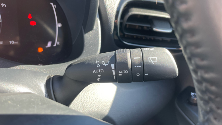 Toyota Yaris Cross 1.5 Hybrid Icon 5dr CVT Hybrid Estate